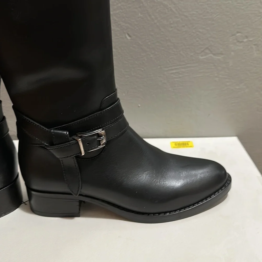 Chelsea & Violet boots - Picture 5 of 10